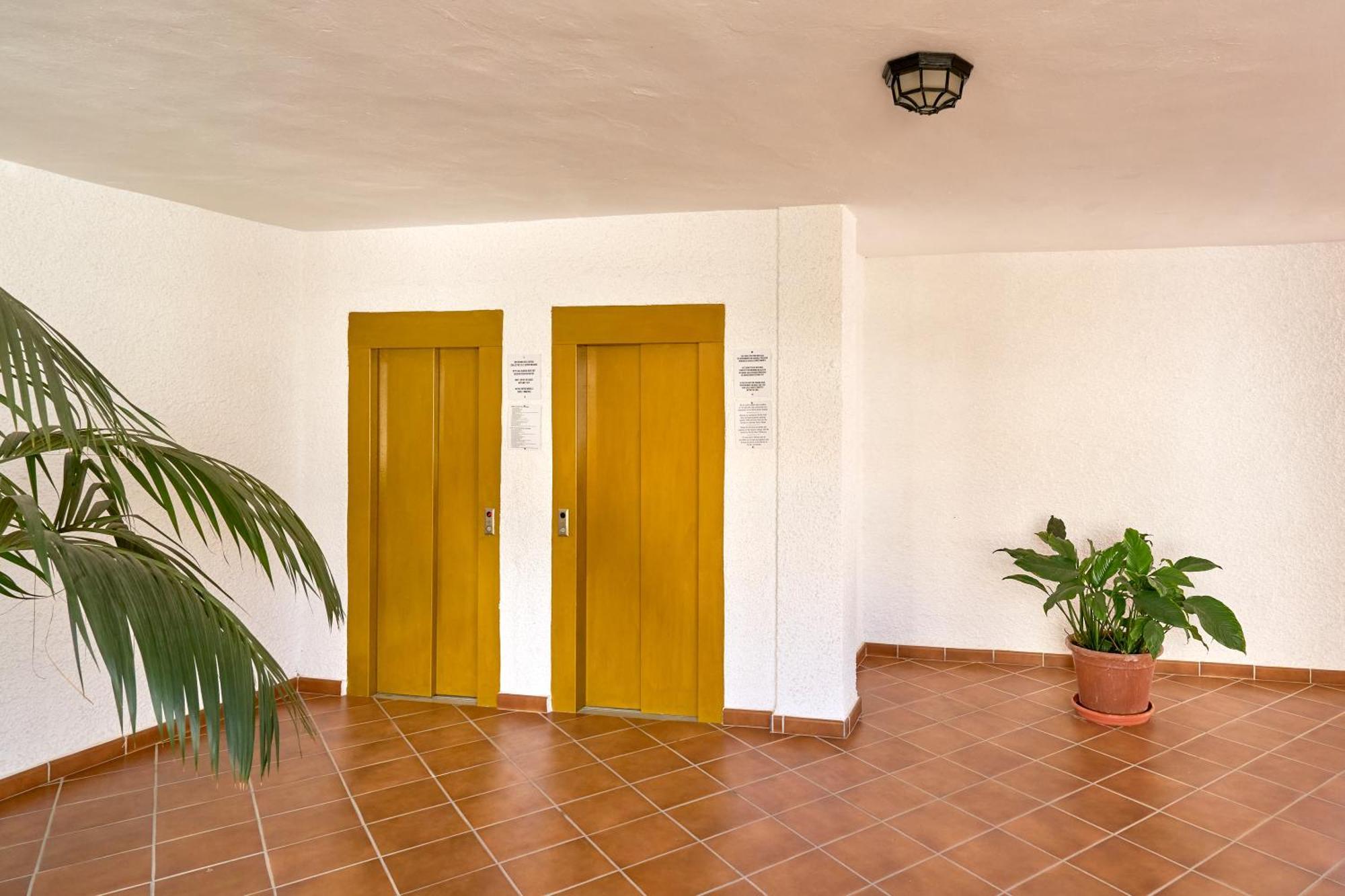Apartment Carabeo 19 *